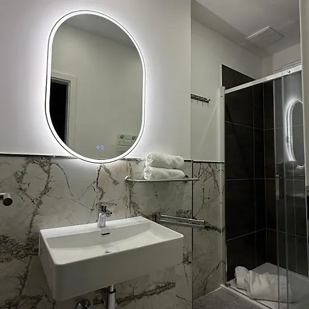 Apartment Galerie Palmstroem *
